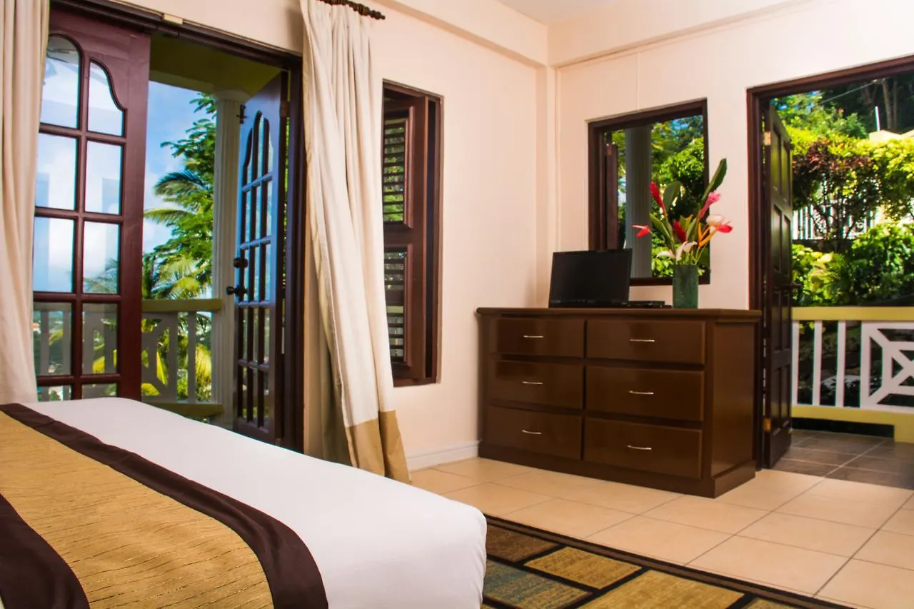 Heavenly Suites La Feuillet Apartment